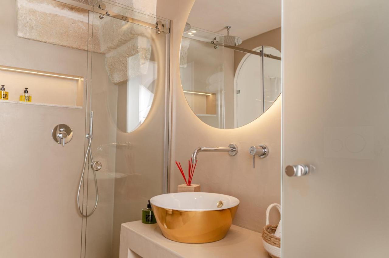 Apulia Charming Suites - Casa Rossa Suite Perla E Suite Corallo Savelletri Buitenkant foto