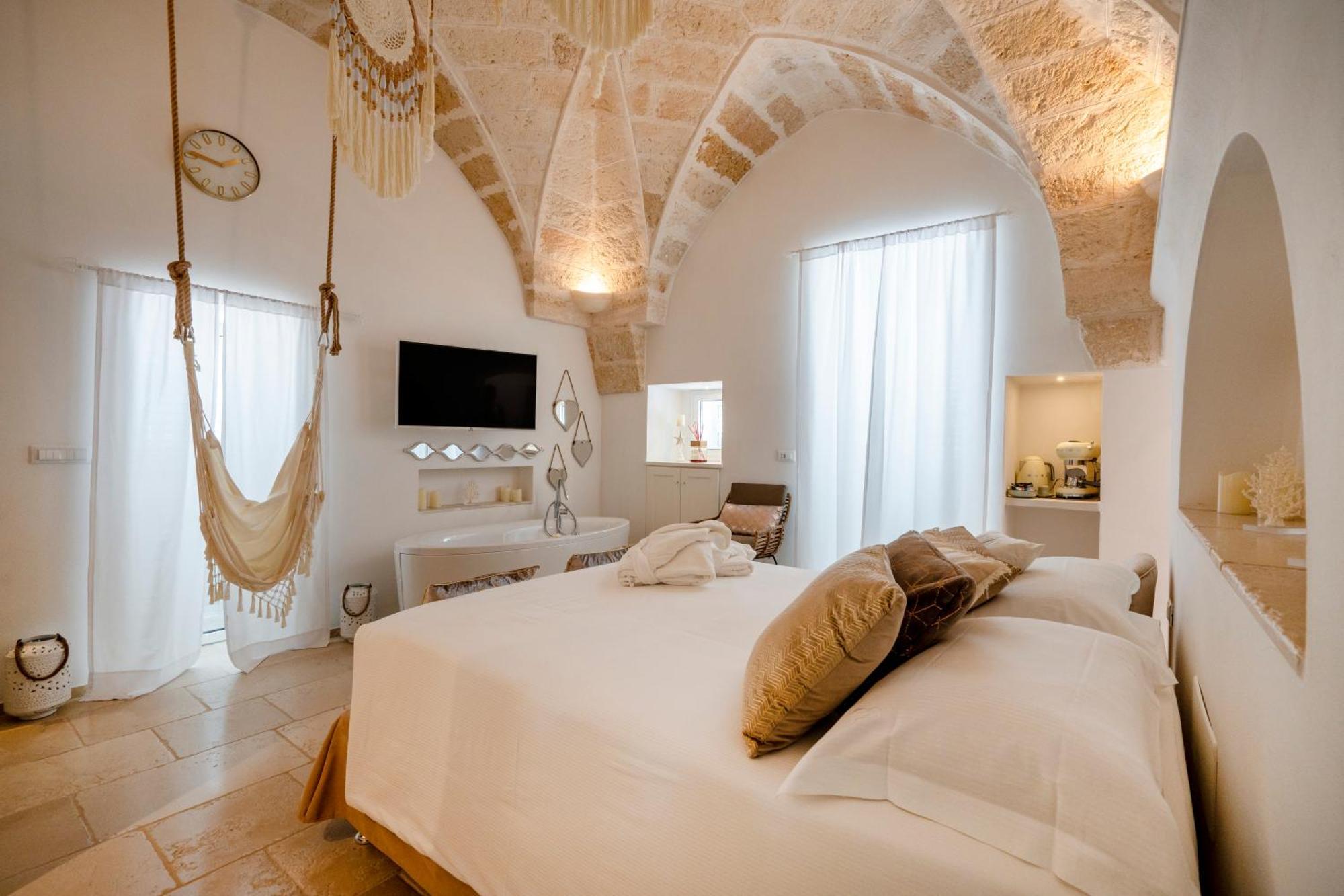 Apulia Charming Suites - Casa Rossa Suite Perla E Suite Corallo Savelletri Buitenkant foto