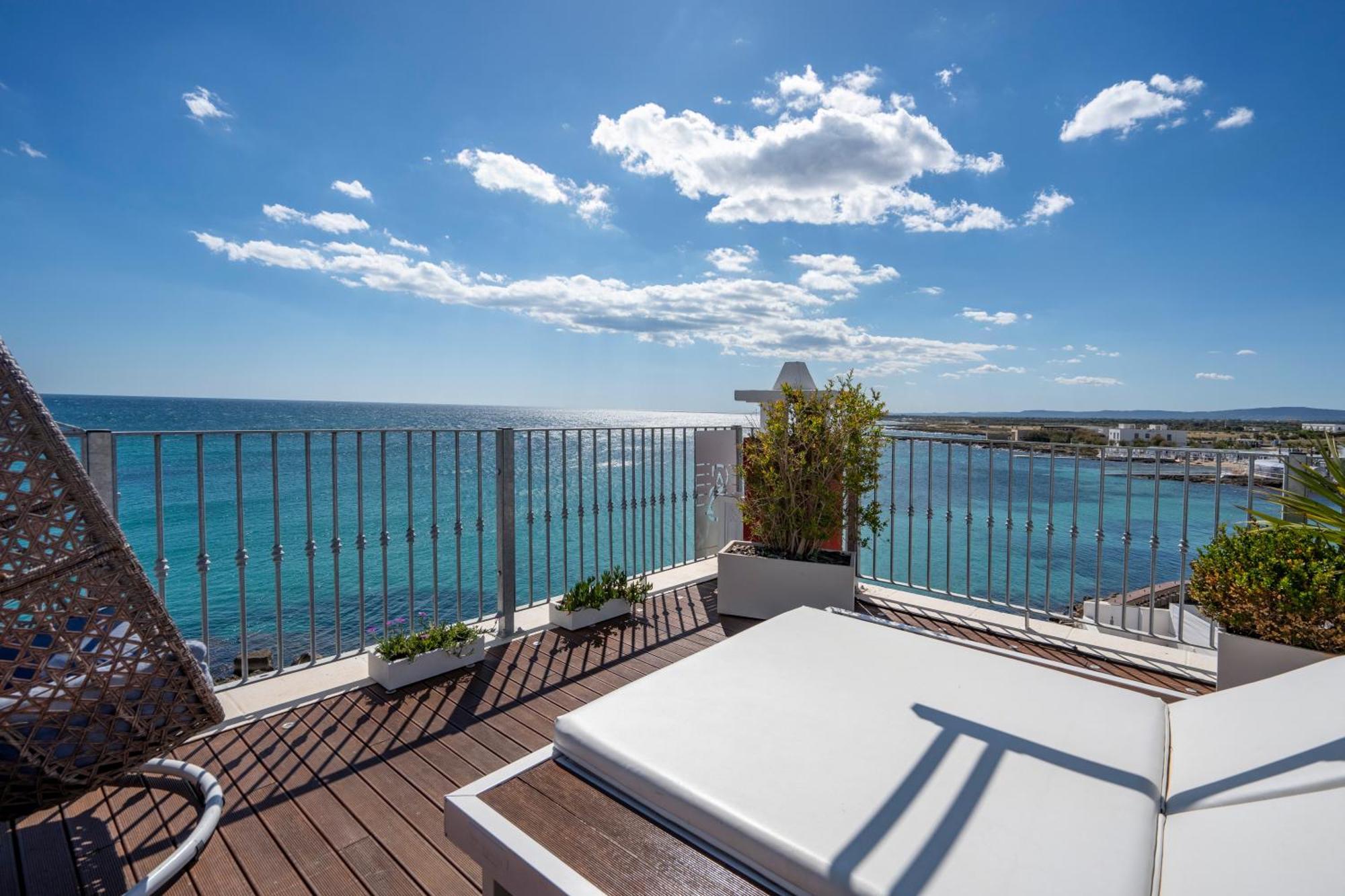 Apulia Charming Suites - Casa Rossa Suite Perla E Suite Corallo Savelletri Buitenkant foto