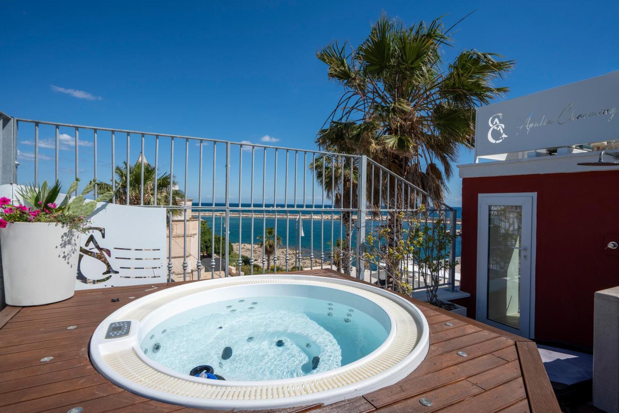 Apulia Charming Suites - Casa Rossa Suite Perla E Suite Corallo Savelletri Buitenkant foto