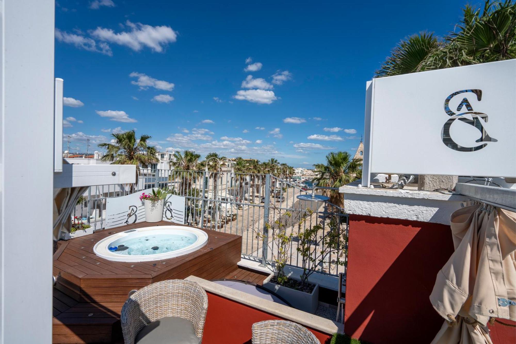 Apulia Charming Suites - Casa Rossa Suite Perla E Suite Corallo Savelletri Buitenkant foto